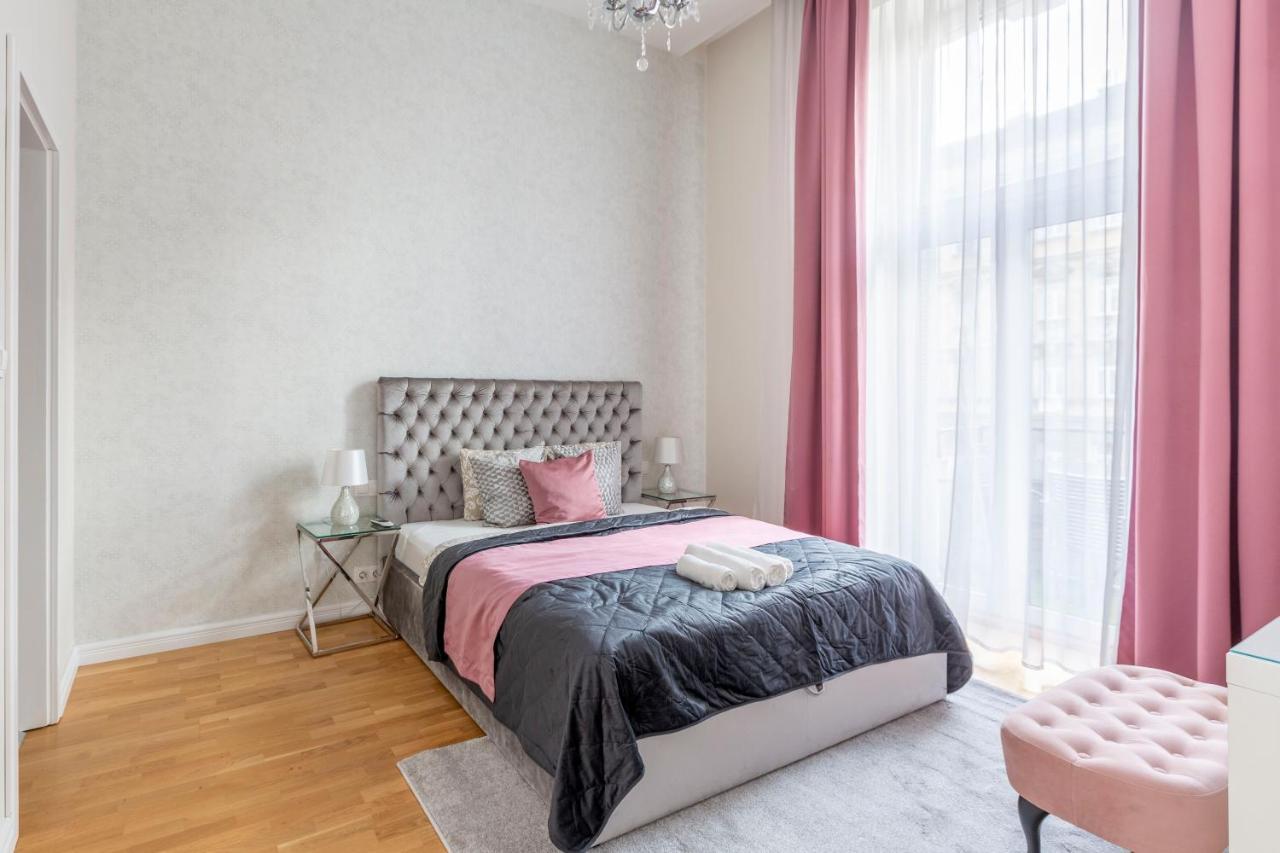 Luxury 3Bedrm 2Bathrm Apartment With Danube River View Будапешт Екстер'єр фото